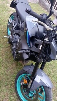 Yamaha MTN 890