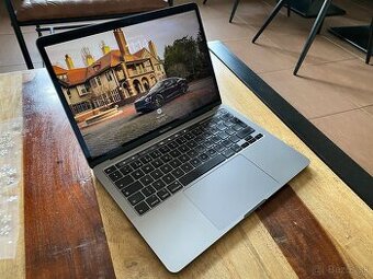 MacBook Pro 13”, 2020 – i7 / 32 GB RAM / 512 GB SSD