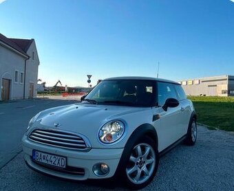 Predám Mini Cooper one AUTOMAT
