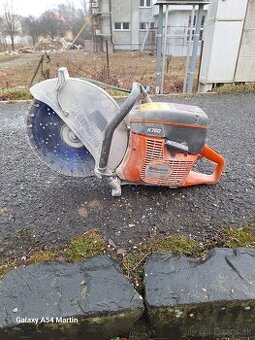 Predám motorovú rezacku