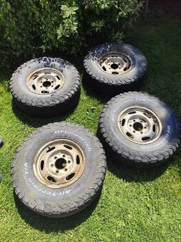 31x10.5 R15 gumy z diskami