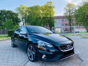 Volvo V40 D4 R-Design