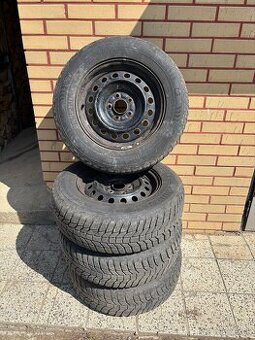 5x114,3 215/70R16