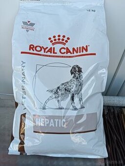 Granule a konzerva Royal Canin