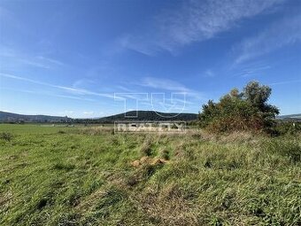 EXKLUZÍVNE POZEMOK 2579 m2 TRENČÍN - OPATOVÁ