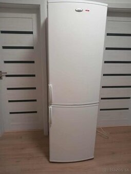 Chladnička s mrazničkou Whirlpool