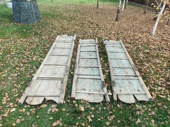 Starý drevený konský voz - časti