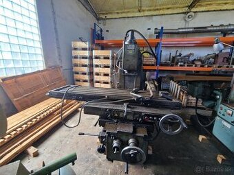 Univerzální frézka STANKO 6P83