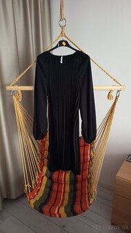 Dámske šaty čierne nové XL plisované