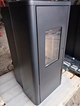 Peletová pec RIKA LIVO 6 kW r.v. 2017