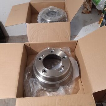 Hyundai H1/H100 brzdový bubon zadný