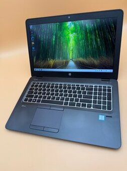 Notebook HP ZBook i5-7300U / 16GB RAM / 256GB SSD + 500G HDD