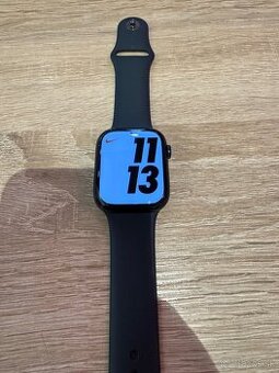 Apple watch 9 45mm Black v zaruke