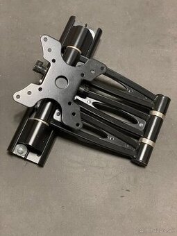 Otočný sklopný držiak na monitor