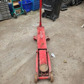 Hydraulicky pojazdný zdvihak rh6