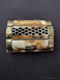 Indická šperkovnica z kosti