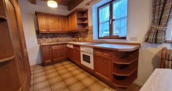 Borovicová linka z masivu se spotřebiči,6323