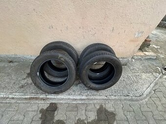 Predám 4 ks letné pneumatiky Dunlop 215/60 R16 95V