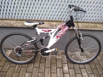 Engine FS 24 - celoodpružený 24"