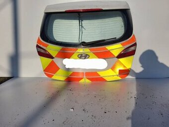 Hyundai i30 II combi kufrove dvere