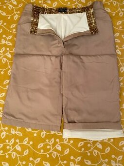 teplé béžové nohavice