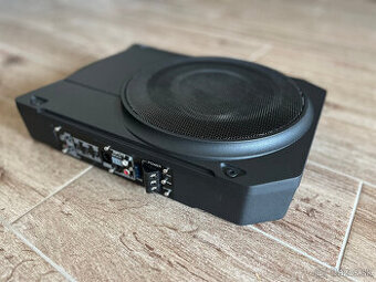 Výkonný aktívny subwoofer do auta (slim design pod sedadlo)