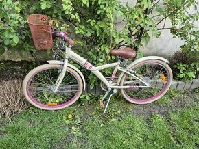 Dievčenský retro bicykel