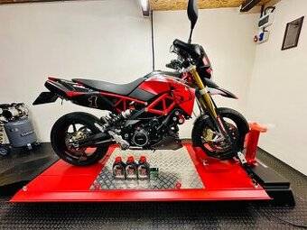 Aprilia Dorsoduro 900