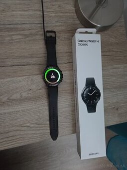 Predám hodinky Samsung Galaxy Watch 4