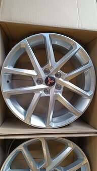 R18 5x114,3 mm BORBET strieborné MITSUBISHI