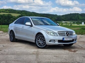 Mercedes C 350 V6, atmosféra, AT7, 4matic