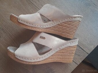 Lasocki zlaté šlapky 36/37