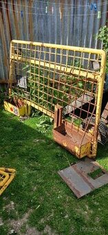 Predám zadnu a bočne  mreže na zetor UKT