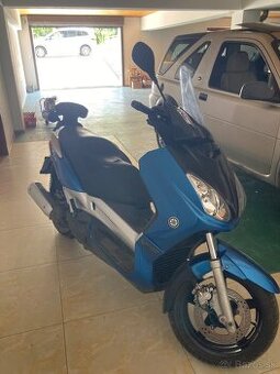 Predám Yamaha x max 250