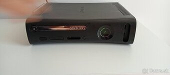 Predám Xbox 320 a k nemu všetko príslušenstvo