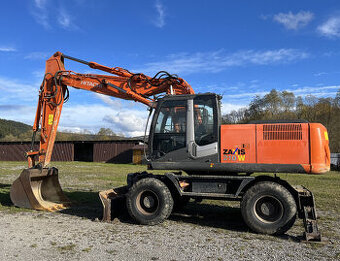 Kolesový báger Hitachi ZX210