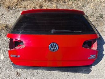 VW Golf 7 VII hatchback kufrove dvere 5G0 zadny naraznik