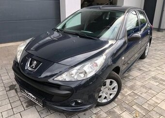 Peugeot 206 + 1.4 benzín manuál 54 kw