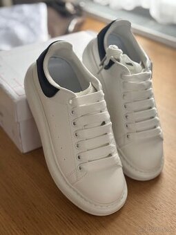 Alexander Mcqueen