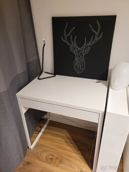 Stôl Ikea Micke
