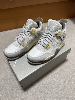 Nike Air Jordan 4 Retro SE Craft Photon Dust