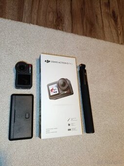 DJI Osmo Action 5 Pro Adventure Combo