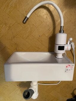 Umyvadlo + batéria s ohrevom vody