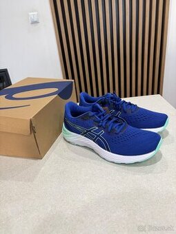 Dámske bežecké topánky ASICS – nové
