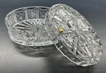 Bohemia crystal - brúsená dóza + košík