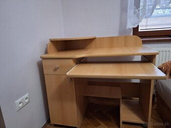 Písací stôl / stôl na počítač