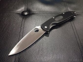 Spyderco Resilience lightweight klon