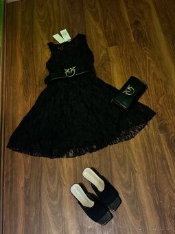 Čierne spoločenské šaty