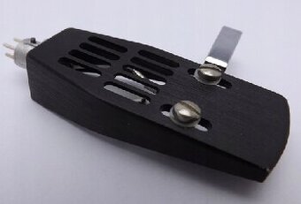 Držiak prenosky (headshell) Tesla NC 450