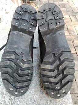 Predám nepoužité vojenské kanady.